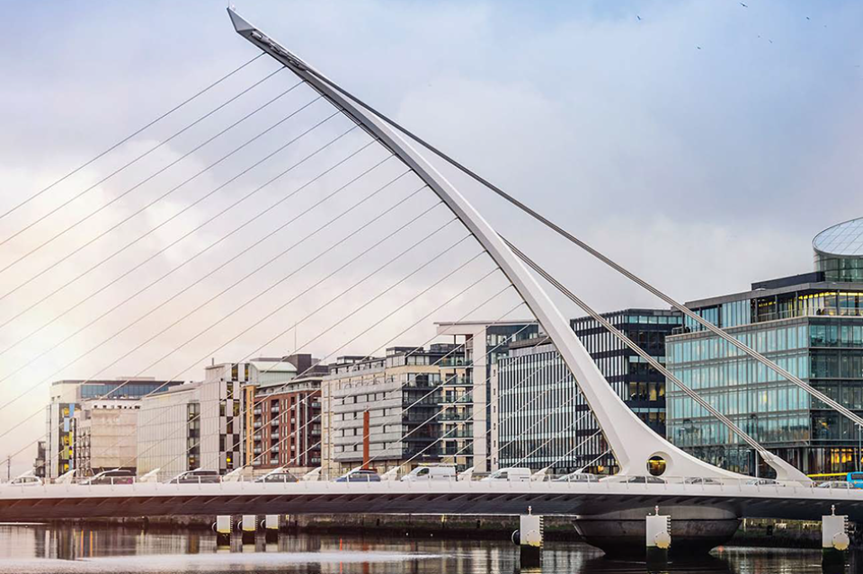 Photo of Samuel Beckett bridge